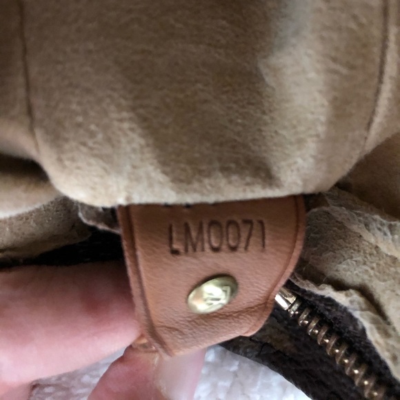 Authentic Louis Vuitton Looping handbag - Picture 5 of 8